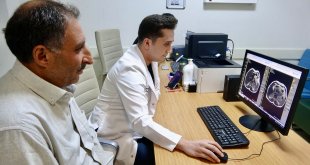 Ağrı'da sağlık alanında bir ilke imza atıldı, böbrek tümörü kapalı yöntemle alındı