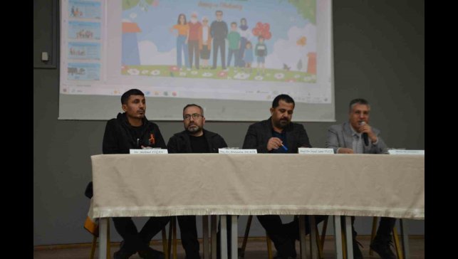 Bulanık'ta "Maarif Modeli Aile Konferansı" yoğun ilgi gördü