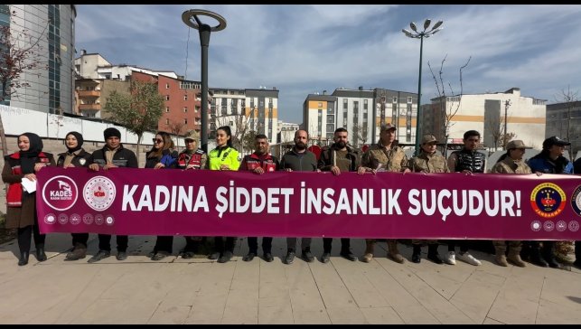 Yüksekova'da emniyet, jandarma şiddete 'dur' dedi