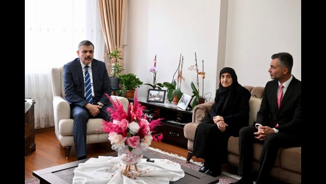 Vali Çiftçi'den şehit annesine vefa