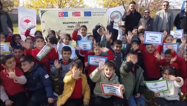 Iğdır'da "Yeşil diller" projesi kapsamında eğitim ve kuş gözlemi etkinliği