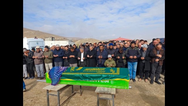 Malatya'da kayıp olarak aranırken ölü bulunan kadın defnedildi