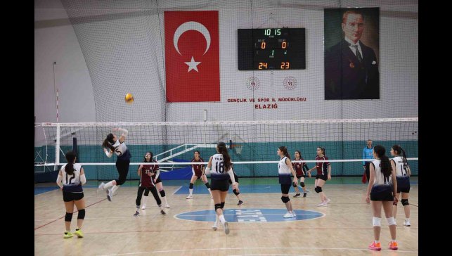 Elazığ'da voleybol müsabakaları tamamlandı