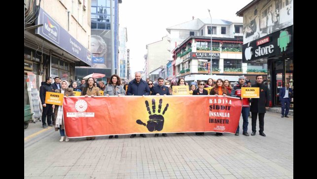 Ağrı'da kadına yönelik şiddete karşı farkındalık yürüyüşü