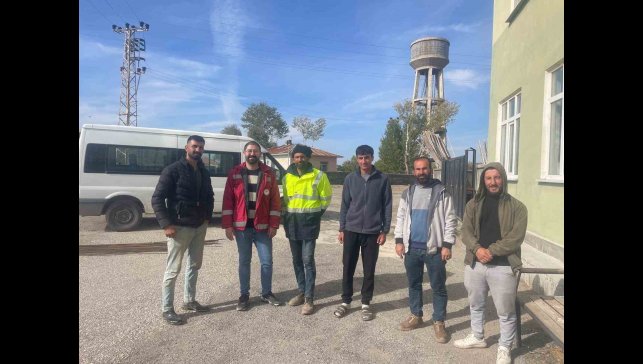 Muradiye'de buzağı ölümlerini azaltmaya yönelik eğitim seferberliği