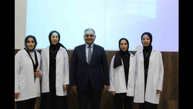 FÜ Eğitim Fakültesi'nde önlük giyme töreni