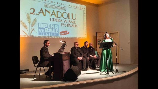 Çemişgezek'te ilk kez sahnelenen opera ve baleye yoğun ilgi