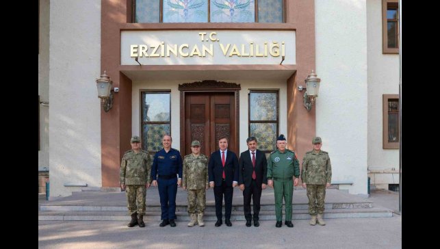 Genelkurmay Başkanı Orgeneral Bayraktaroğlu, Erzincan Valiliğini ziyaret etti