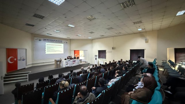 Van'da "akciğer ve bağırsak kanseri" konulu seminer düzenlendi