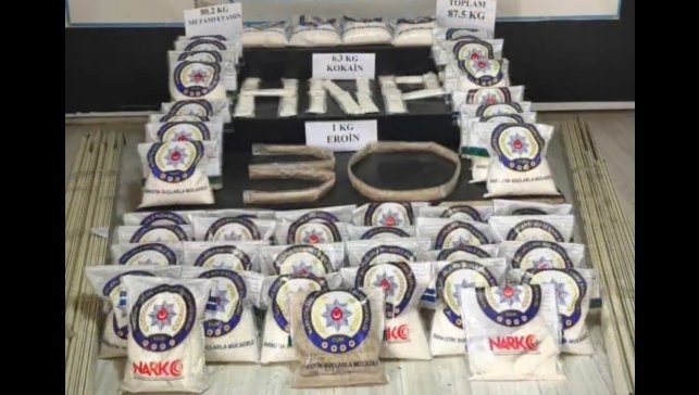 Hakkari'de 87 kilo 500 gram uyuşturucu ele geçirildi