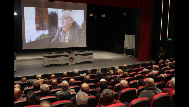 Hemşerileri Türk basınının duayen ismi Hasan Pulur'u unutmadı