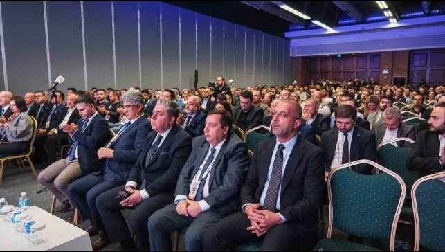 Biyomedikal sektörü Rektör Hacımüftüoğlu başkanlığında buluştu