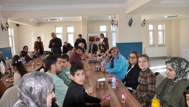 Bulanık’ta 3 Aralık Dünya Engelliler Günü dolayısıyla etkinlik düzenlendi