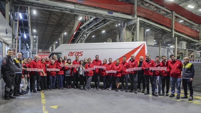 Aras Kargo yönetimi saha ekipleriyle bir araya geldi