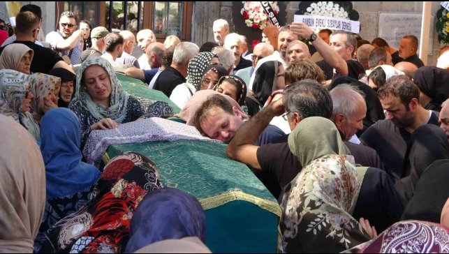 Kaza süsü vererek eşini ve çocuğunu öldüren doktor, cezaevinde intihar etti