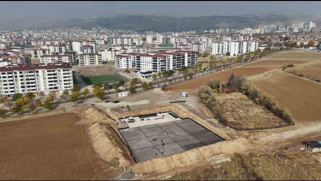 Elazığ'da yarı olimpik yüzme havuzu inşaatı başladı