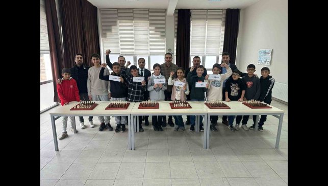 Gençler Kernek Küliyesi'nde kıyasıya yarıştı