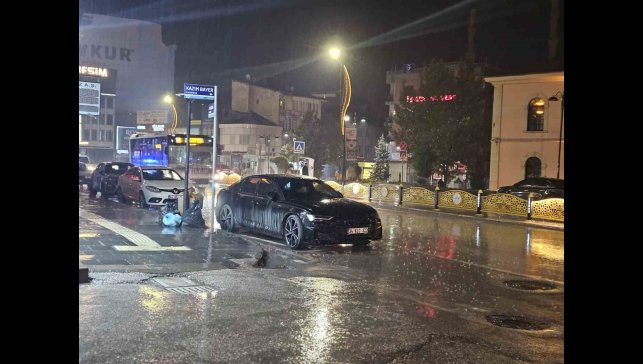 Elazığ'da sağanak yağış etkili oldu