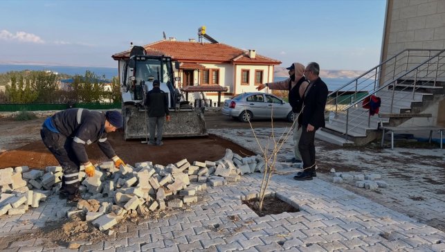 Ağın Belediyesinden yol ve çevre düzenlemesi çalışmaları