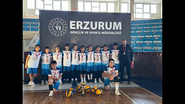 Voleybolda Erzurum Şampiyonu Oltu Cumhuriyet Ortaokulu