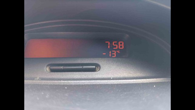 Kars buz kesti: Dondurucu soğuklar hayatı olumsuz etkiliyor