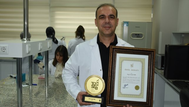 Aziz Sancar Ödülü, Prof. Dr. Suat Tekin'i gururlandırdı