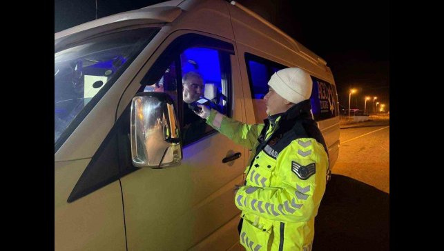 Trafik uygulamasında 49 araç trafikten men edildi