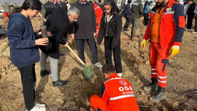 Doğanşehir'de "Doğa Bizim İçin Önemli" projesi kapsamında fidan dikildi