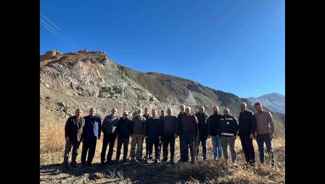 Başkan Şireci, Kemah Yücebelen yol genişletme çalışmalarını inceledi