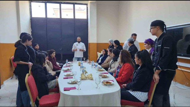 Yemekleri bu kez öğrenciler yaptı, anneler jüri oldu