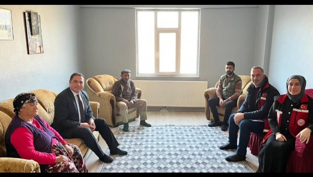 Kağızman'da şehit ve gazi aileleri ziyaret edildi