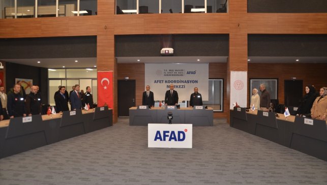 Muş'ta arama kurtarma eğitimi alan 309 AFAD gönüllüsüne sertifikaları verildi