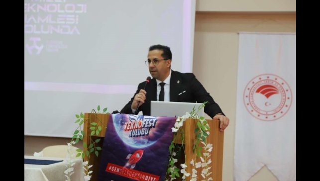 Ardahan'da "Teknofest Türkiye şampiyonluğu tecrübe paylaşımı" yapıldı