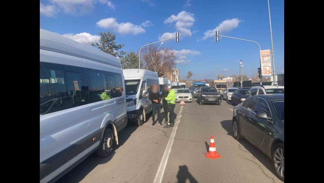 Kars'ta okul servislerine sıkı denetim: Öğrenci güvenliği öncelik