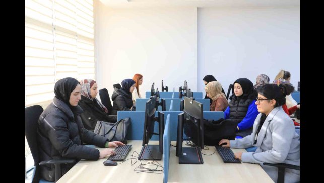 Elazığ Belediyesinde dijital eğitimler sürüyor