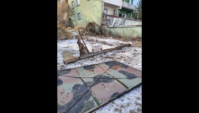 Sarıkamış'ta askeriyeden hurda malzeme çalan 2 kişi tutuklandı