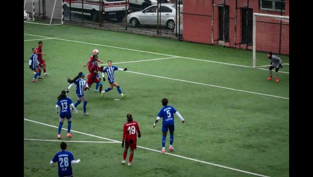 Turkcell Kadın Futbol Süper Ligi: Hakkarigücü: 0 - Yüksekova SK: 1