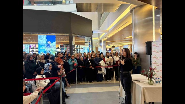 Yazar Dilek Cesur MalatyaPark'ta okurlarıyla buluştu