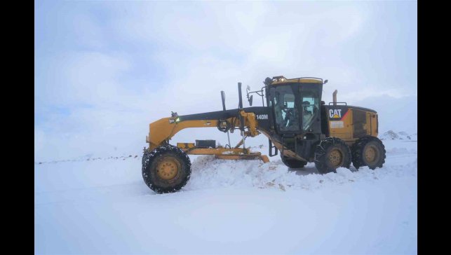 Varto'da 8 köy yolu ulaşıma kapandı