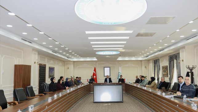 Bitlis'te projeleri kabul edilen öğrencilere teşekkür belgesi verildi