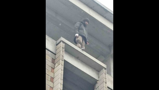 Erzurum Horasan'da intihar girişimi: Ekipler son anda ikna etti