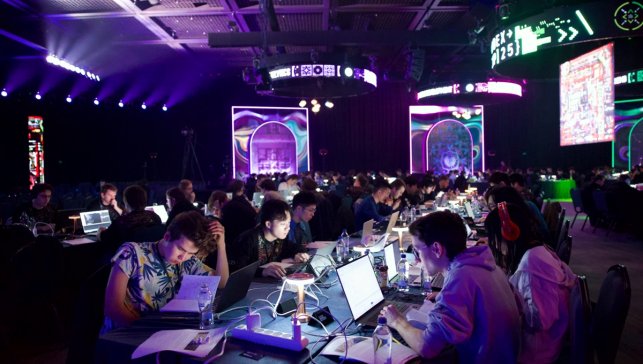 Yandex Cup finallerinde 196 geliştirici 140 bin dolarlık ödül için yarıştı