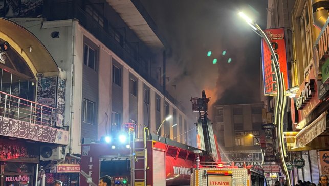 Van'da otelde çıkan yangın söndürüldü