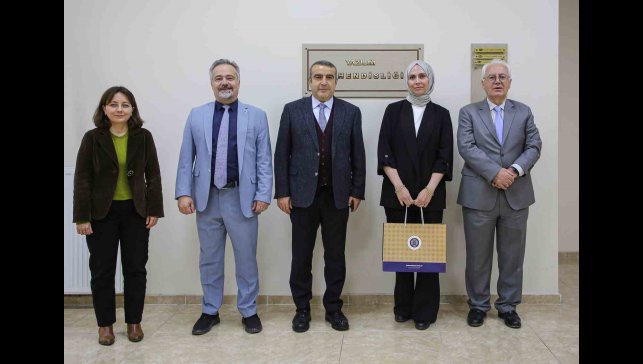 Atatürk Üniversitesi Öğretim Üyesi Prof. Dr. Rabia Meryem Yılmaz, 2025 yılı üstün başarılı genç bilim insanı ödülüne layık görüldü