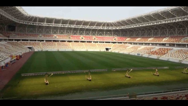 Yeni Malatyaspor'dan geriye kusursuz stat zemini kaldı