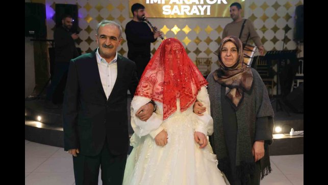 Down sendromlu Şevval'in düğün ve gelinlik hayali gerçek oldu