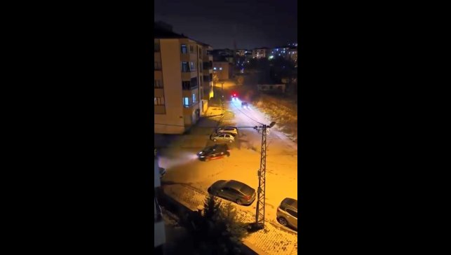 Elazığ'da polisten kaçan ehliyetsiz sürücüye ve aracın sahibine 63 bin lira ceza