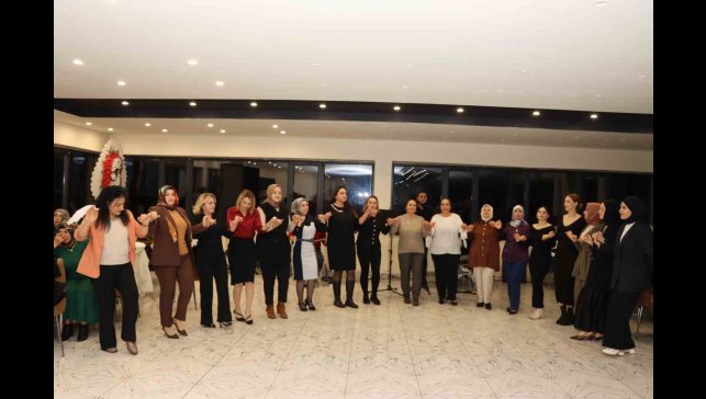 Çalışan kadınlar gönüllerince eğlendi