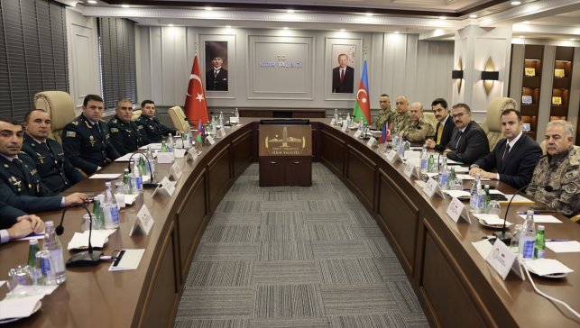Türkiye ile Nahçıvan heyetleri Iğdır'da "sınır güvenliği toplantısı" yaptı