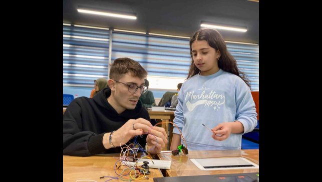 Muş'ta "İleri Robotik" eğitimleri sürüyor